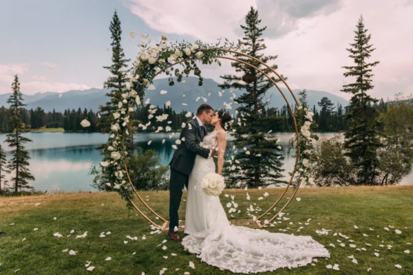 How much do wedding rentals cost in Kelowna?